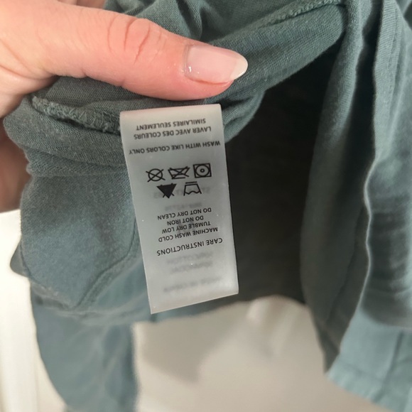 { MONO B} Green Long Sleeve - Picture 4 of 7